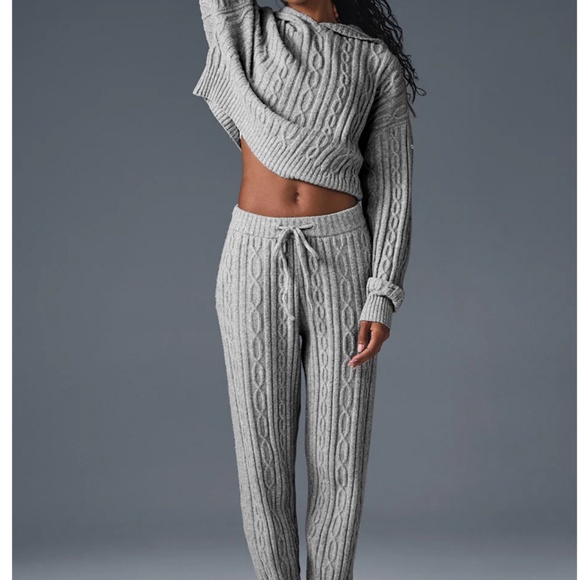 Alo Cable Knit Winter Bliss Pant - Picture 4 of 7